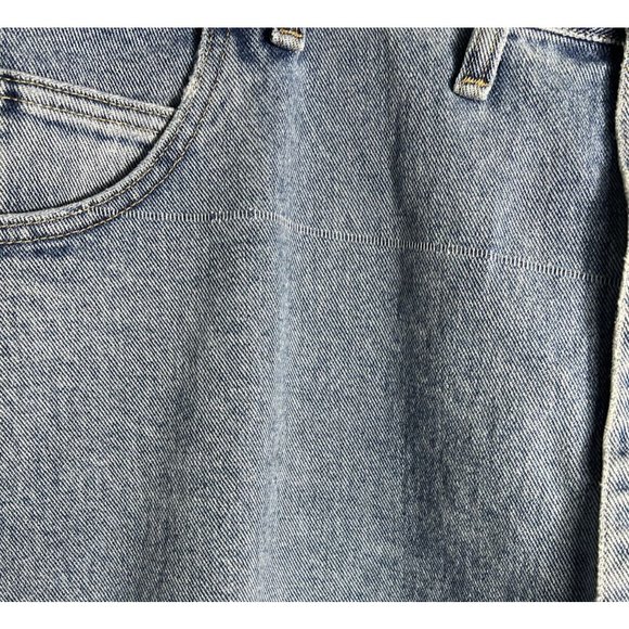 Wrangler Men's Rugged Wear Relaxed Fit Jean Vintage Light Washed 48x30 NWT New - Picture 4 of 7